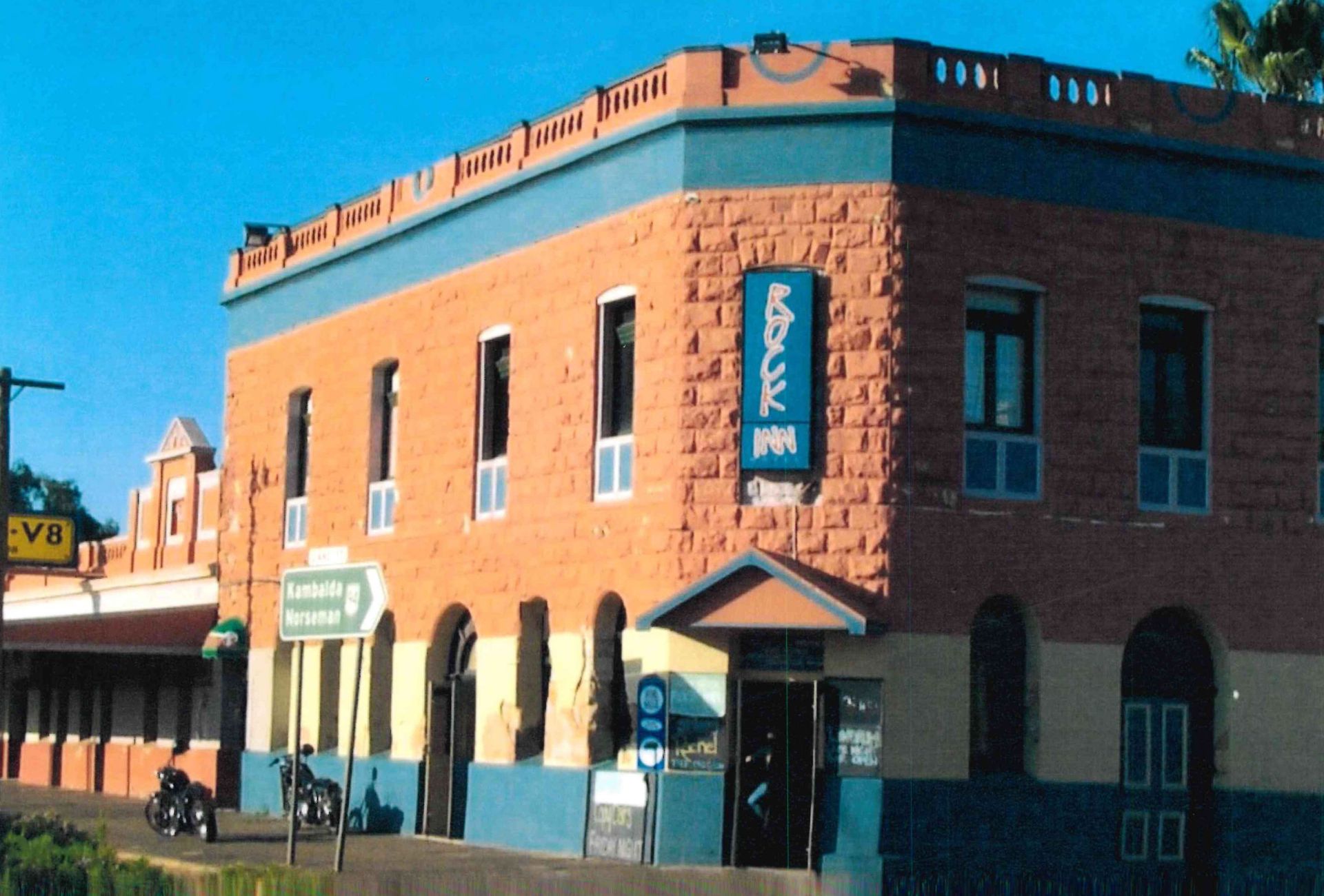 Tattersalls Hotel