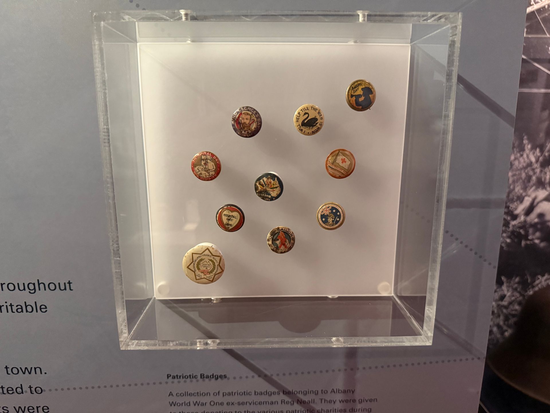 Patriotic Badges