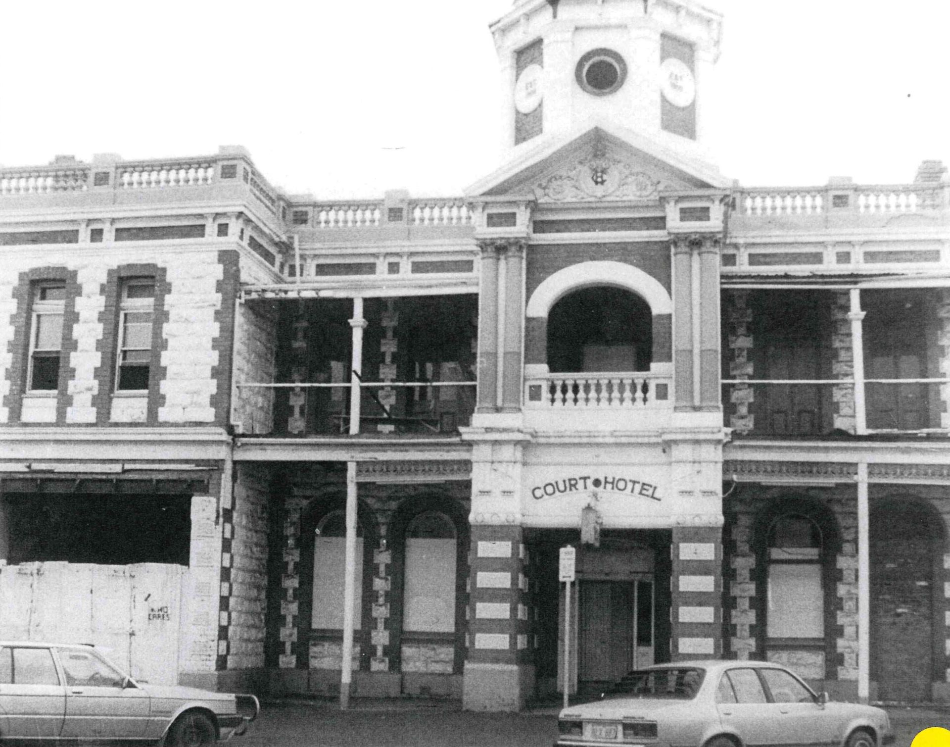 Court Hotel Historic
