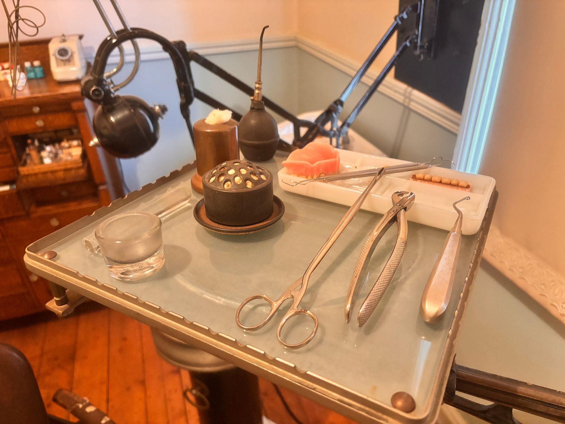 Dentist tray