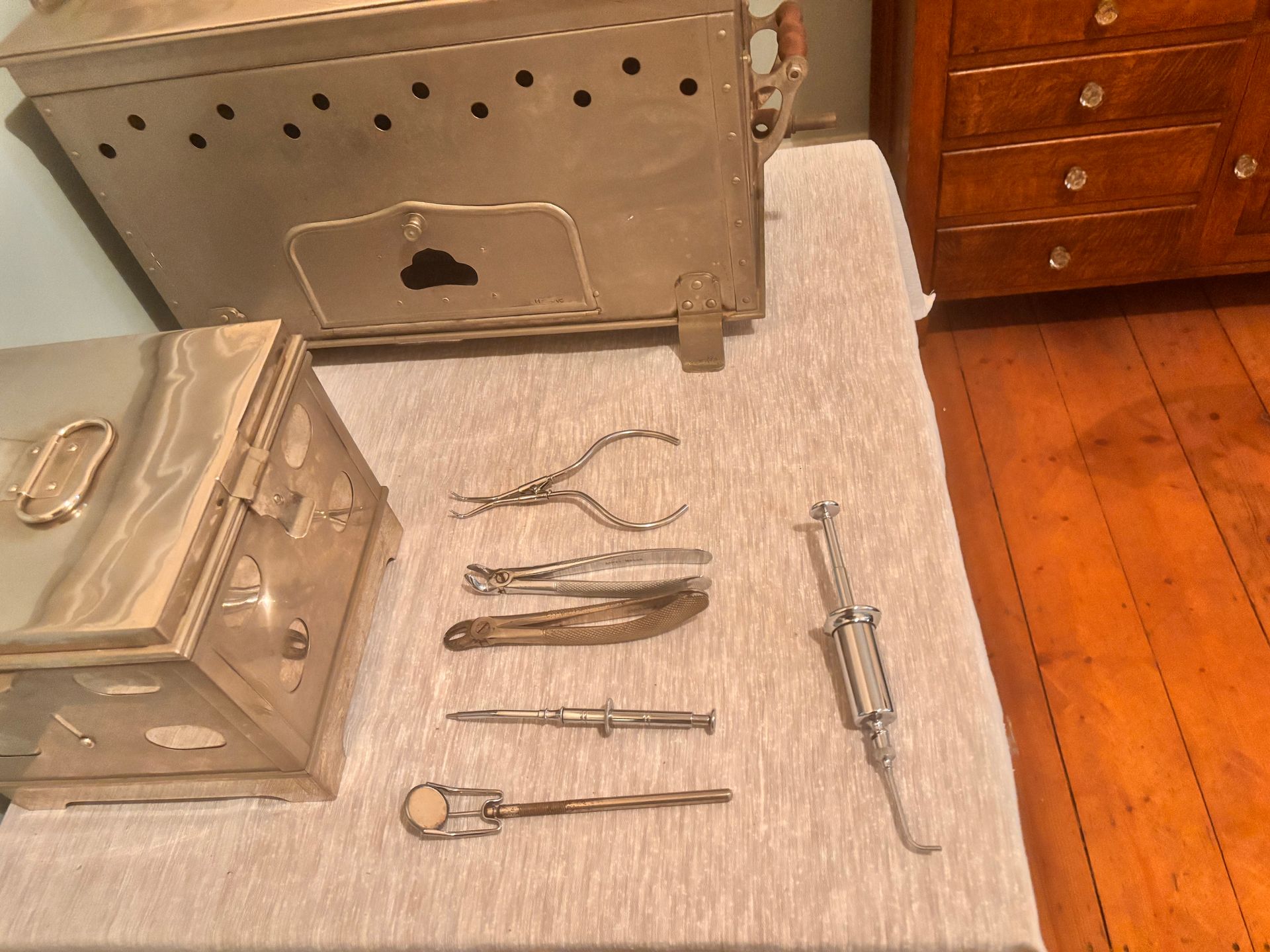 Dentist equipment