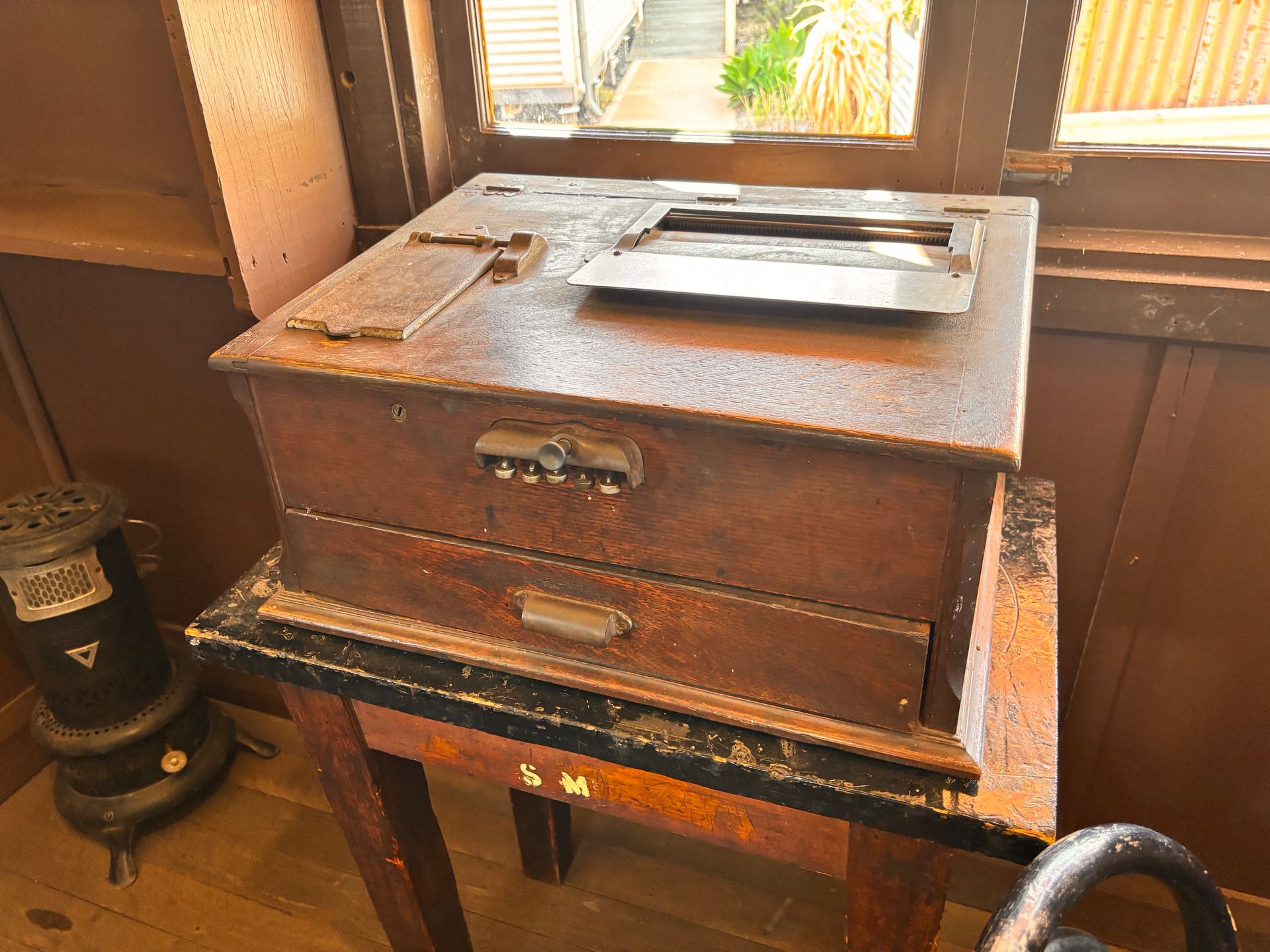 Telegram machine