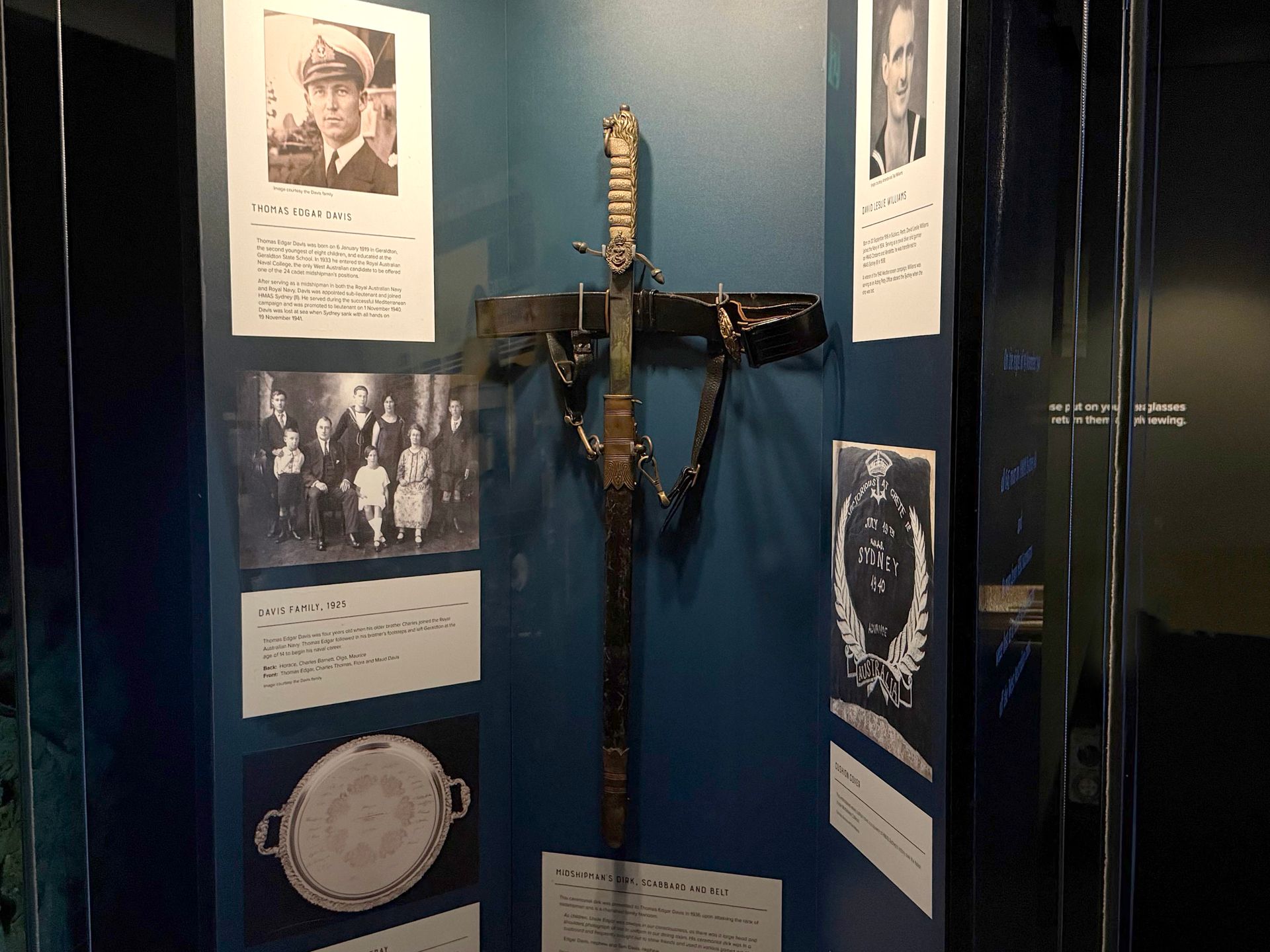 Midshipman’s Dirk, Scabbard and Belt