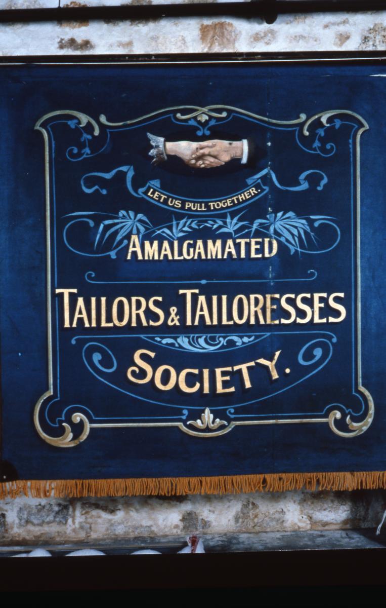 Banner Back