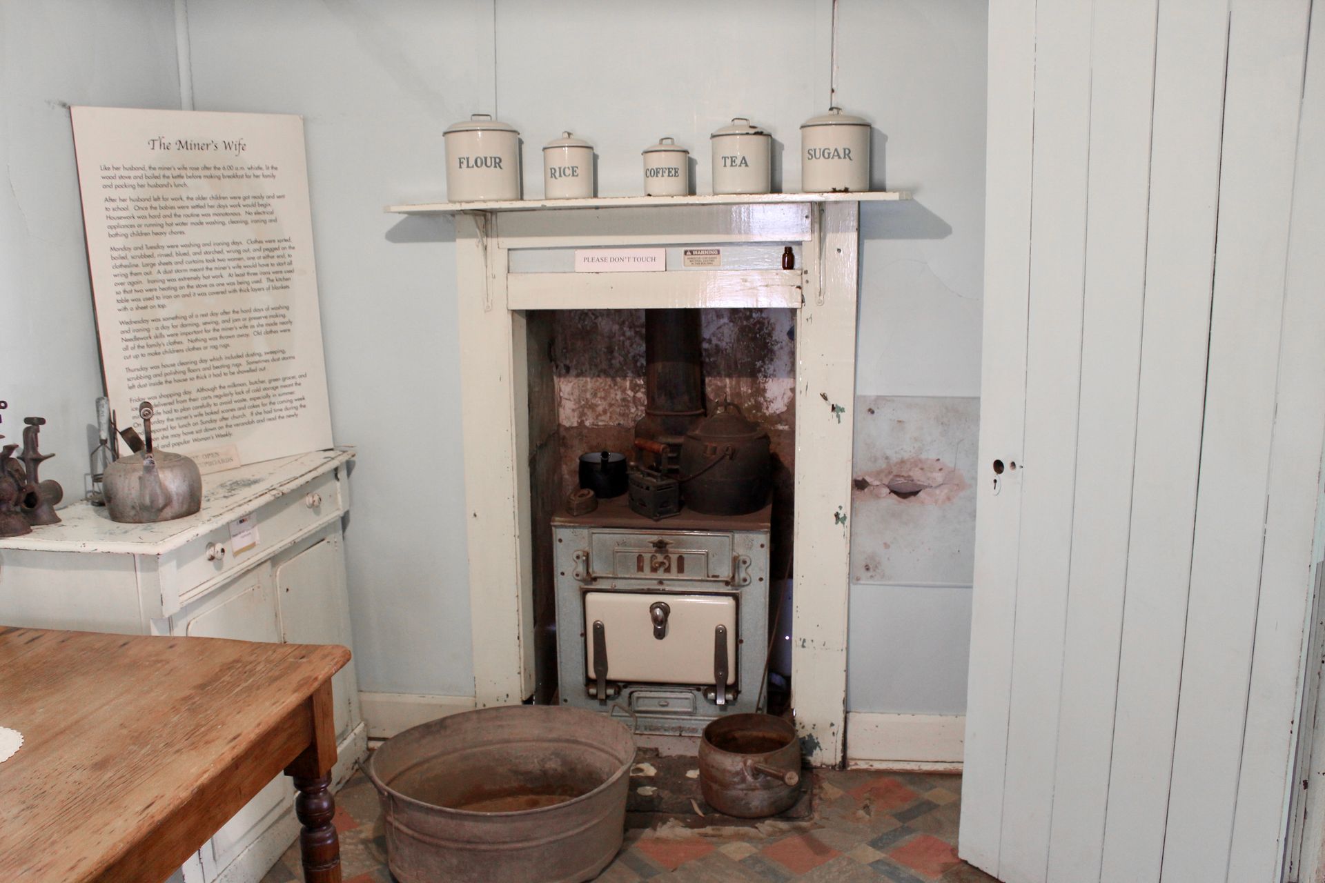 Miners Cottage Kitchen Stove